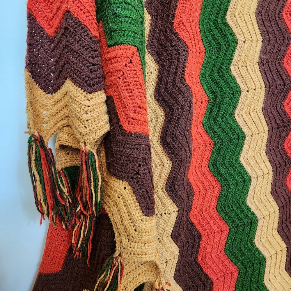 Large Vintage Fall Colored Afghan Blanket Chevron Pattern Tassels 40+ Years Old